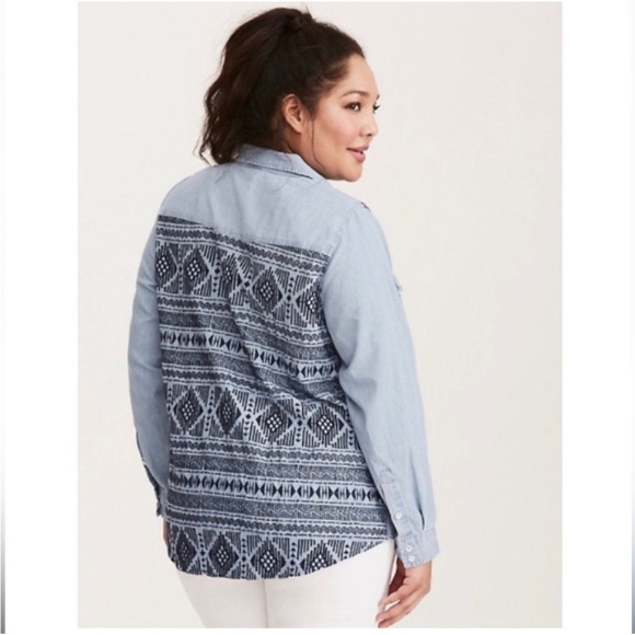 TORRID Embroidered Chambray Shirt Size 3X - Picture 2 of 8